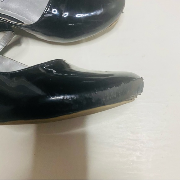 Girls black patent leather shoes size 1m - Picture 8 of 11